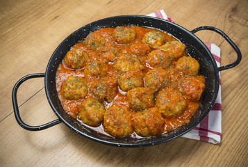Guiso de albóndigas