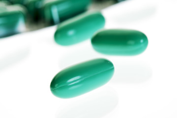 Grüne Tabletten, Kapseln