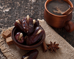 aromatic coffee and eastern dates