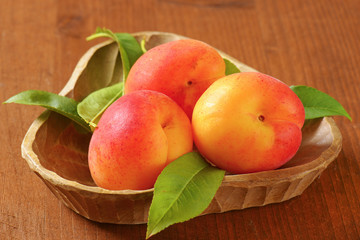 Fototapeta na wymiar Fresh apricots