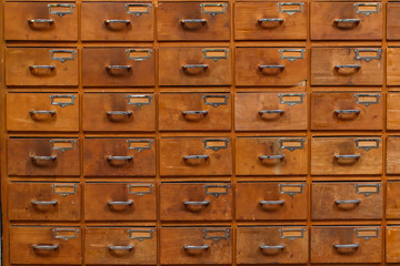 Drawers with blank tags