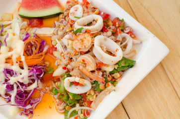 Lemongrass salad with seafood