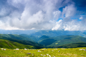 Fototapeta na wymiar Cloudy sky over the Carpathians.