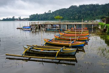 Obraz premium Ulun Danu Temple, Bali, Indonesia - Famous Ulun Danu Bratan temple in Bali, Indonesia.