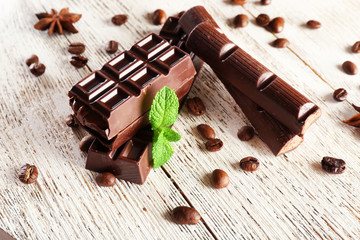 Stuffed chocolate with coffee beans and mint