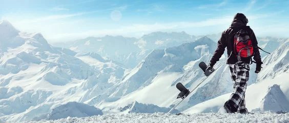 Vlies Fototapete Wintersport Snowboard-Freerider in den Bergen