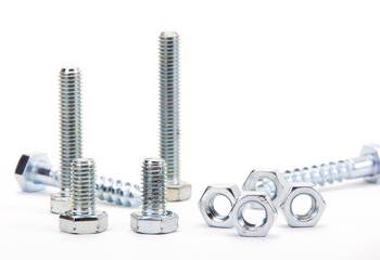 tornillos y tuercas