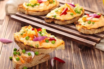 Bruschetta primavera.