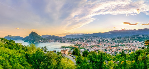 Lugano im Sonnenuntergang