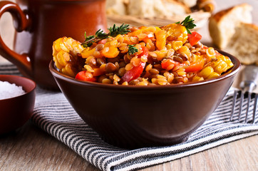 Lentils with paprika and corn