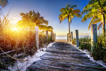 way to the beach