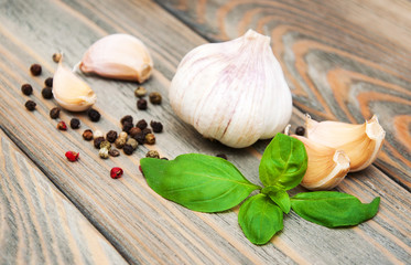 basil, garlic and tomato