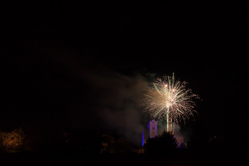 Feuerwerk - Raketen über der Kirche Loretto