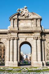 Fototapeta premium Puerta de Alcala in Madrid, Spanien