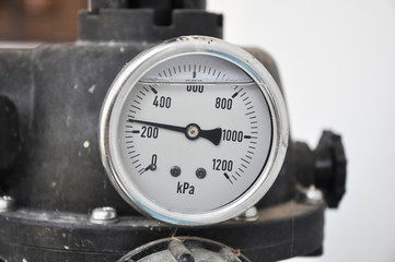 pressure gauge