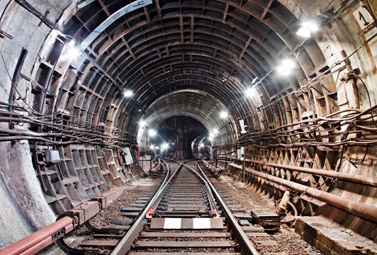 Kiev, Subway tunnel