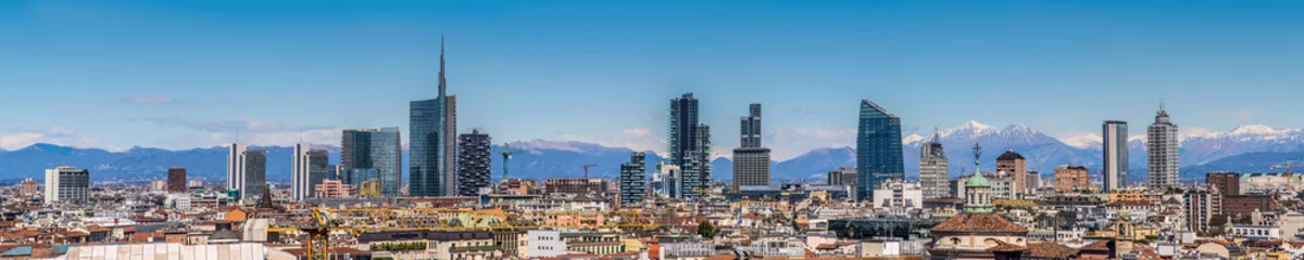 Photo sur Plexiglas Milan La ville de Milan Italie Vue panoramique de la nouvelle ligne d& 39 horizon avec des gratte-ciel Vue panoramique
