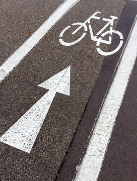 Richtungspfeil f&uuml;r Radfahrer