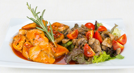 Chicken with mushrooms and vegetables