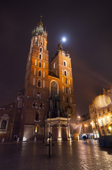 Fototapeta na wymiar Mariacki church in Krakow, Poland. Night shoot