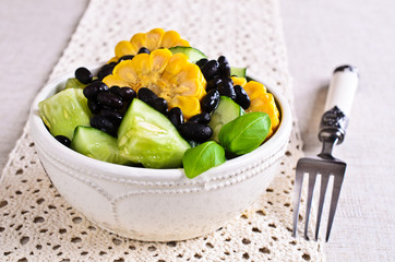 Bean salad and vegetables