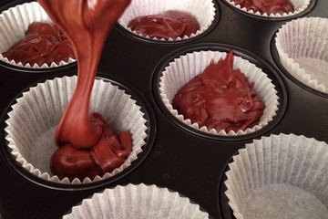 making cupcakes