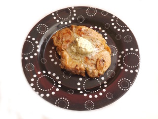 Nackensteaks mit Kräuterbutter