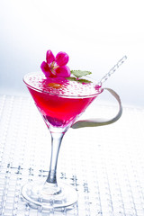 Molecular mixology - Cocktail with caviar