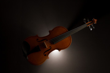 Fototapeta na wymiar Elegant violin with smoke