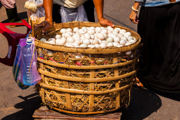 Auf dem Markt in Vietnam