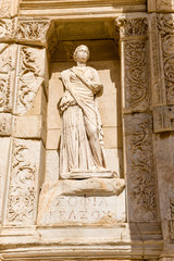 Obraz premium Ephesus. Sculpture on the facade of the Library of Celsus