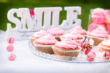 pink cakes