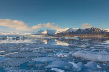 Vlies Fototapete Arktis Ice lagoon with clear blur sky, Iceland