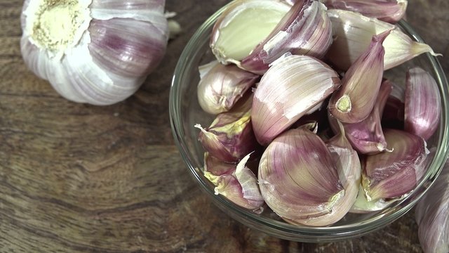 Fresh Garlic (not seamless loopable)
