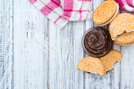 Chocolate Cream Cookies