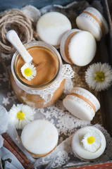 Makarons vanilla