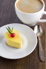 delicious mango mini cake