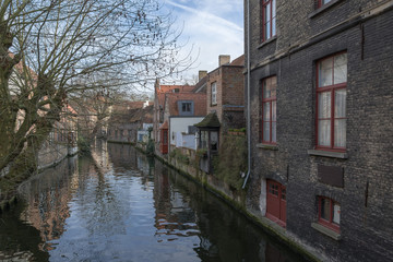 Fototapeta na wymiar Houses on the water, Bruges, Belgium