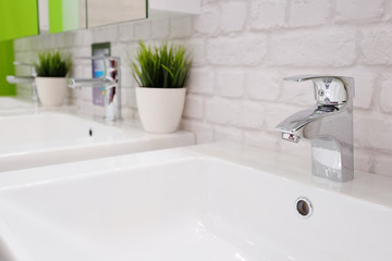 Beautiful modern designed of chrome faucet