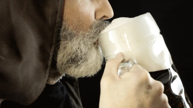 Friar big beer mug pleasure detail