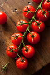 Raw Organic Red Cherry Tomatoes