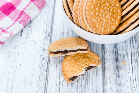 Chocolate Cream Cookies
