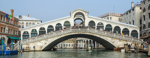 Panorama der Rialtobrücke in Venedig