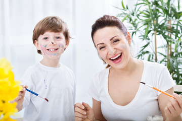 Smiling happy family moments with brashes and watercolors