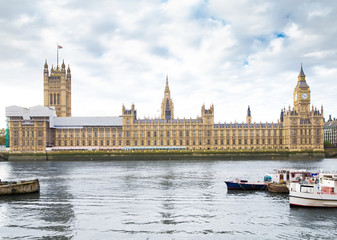 Fototapeta na wymiar Houses of Parliament in London UK