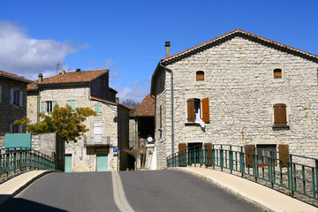 Fototapeta na wymiar Berrias en Ardèche