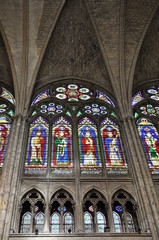 Obraz premium Basilique de Saint-Denis - vitraux