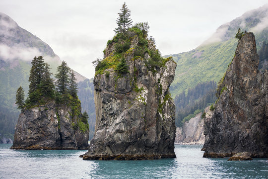 Fototapeta Sea Stacks, Kenai Fjords National Park, Alaska