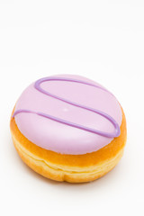 versuchung in fliederfarbener glasur