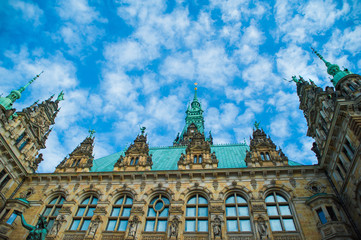 Fototapeta na wymiar town hall Hamburg